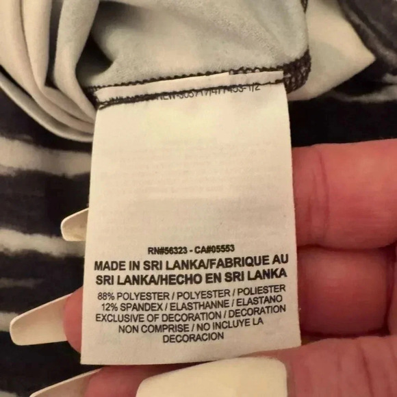 - Nike Dri Fit  XS Black Striped Racerback Tank Top Sleeveless Casual - Picture 2 of 4